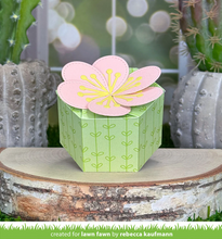 Load image into Gallery viewer, Dies:  Lawn Fawn - flower treat box
